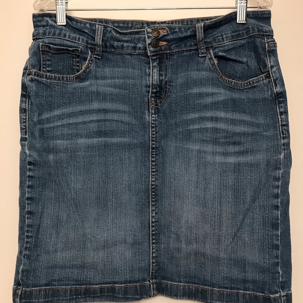 Traditional jean skirt, back slit for comfort